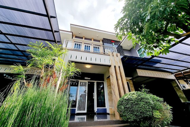 ヴィラ イスタナ