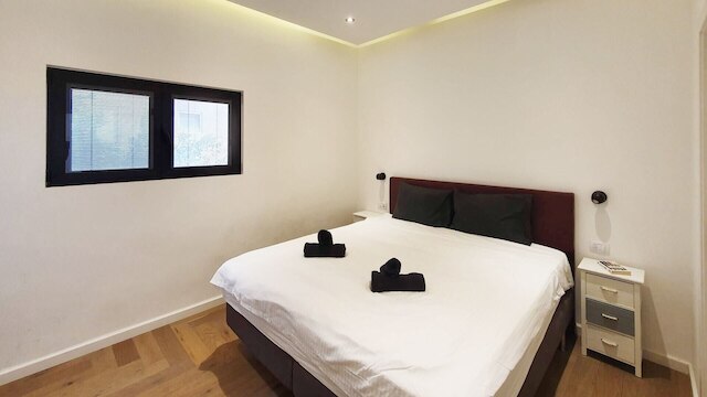 ブランド ニュー 2 ベッドルームズ ニア ザ ビーチ TL55