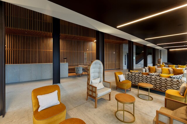 ネヤ ポルト ホテル