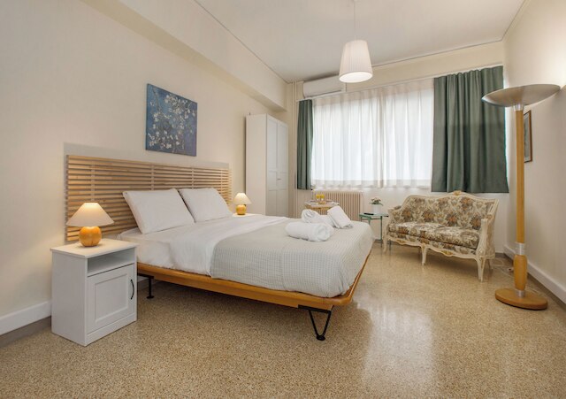 歩行者通りの中心部のアパート