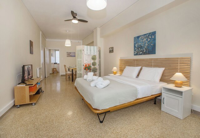 歩行者通りの中心部のアパート