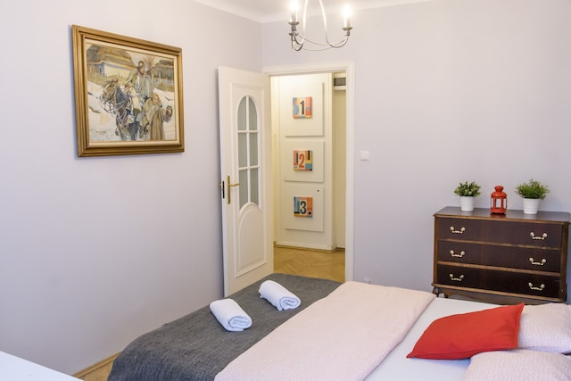 ゴールデン センター アパートメント