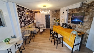 カプセル＆ドミトリースペース-X