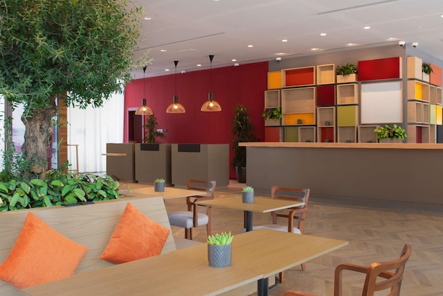 インターシティホテル ドバイ ジャダフ ウォーターフロント