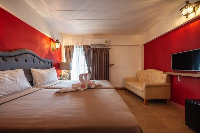 アット 42 レジデンス