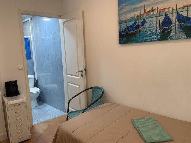 ハウス アンド ルームズ イン リスボン