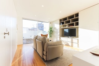 マルケス デ ポンバル デュープレックス ウィズ テラス バイ ホーミング