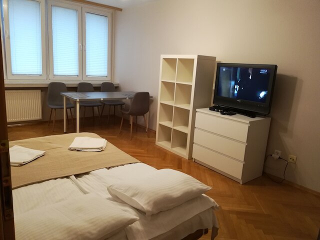 アパルタメンティ ヴァルソヴィエ イェロソリムスキー シティ