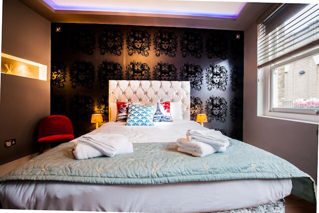 モダン セントラル リッチモンド ラグジュアリー レジデンス