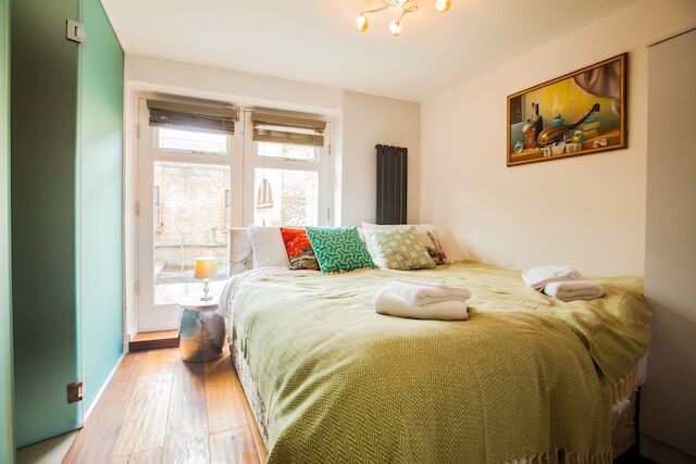 モダン セントラル リッチモンド ラグジュアリー レジデンス