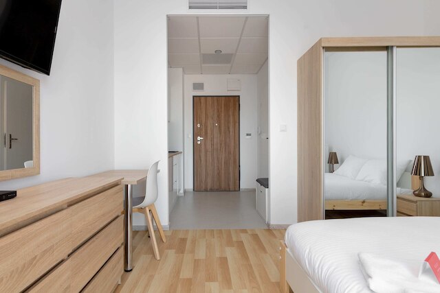 ウォラ シック ブラウン スタジオ