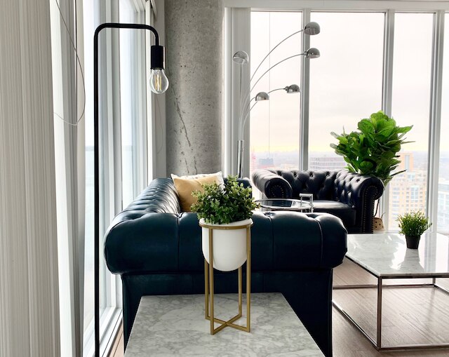 ラグジュアリー 2 ベッド 2 バス コーナー コンド