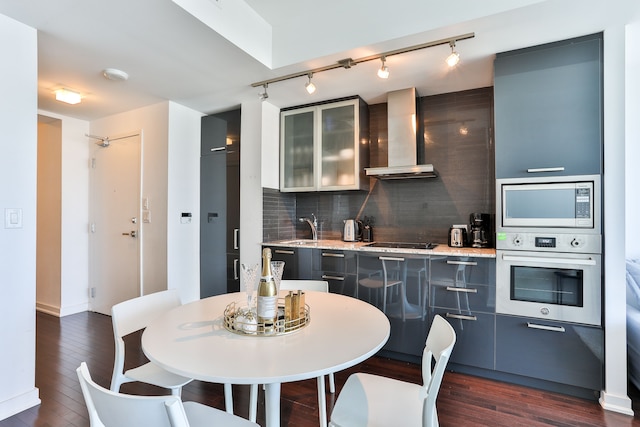 ブリリアント ハイ ライズ 2 ベッド アンド パーキング