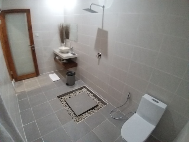 アディ アビアン ヴィラズ