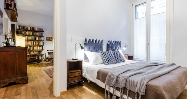 JOIVY カーサ プーパ ニア ナヴィリ ナイトライフ