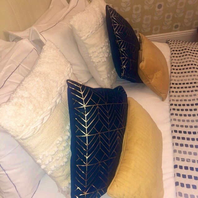 チャリング クロス ルームズ - B&B