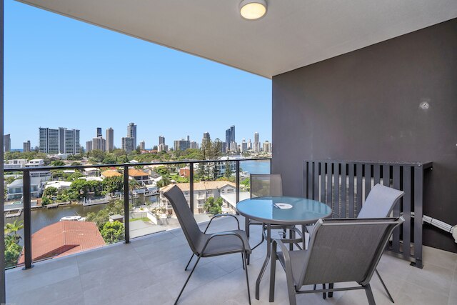 ペニンシュラー ゴールドコースト