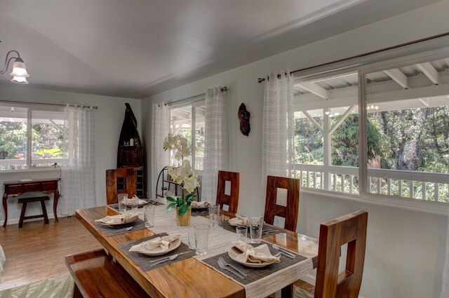 ファーンズ & フロッグスフォレストハレ 3 ベッドルーム ホーム バイ レッドオーニング