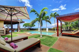 アロハ スピリット マウイ 2 ベッドルームホーム バイ レッドオーニング