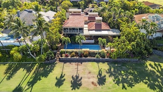 フアカ マヒナ 4 ベッドルーム ホーム バイ レッドオーニング