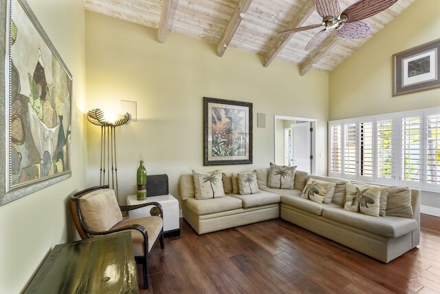 フアカ マヒナ 4 ベッドルーム ホーム バイ レッドオーニング