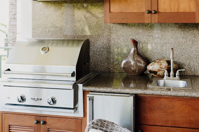 コレア サークル #16e 2 ベッドルーム コンド バイ レッドオーニング