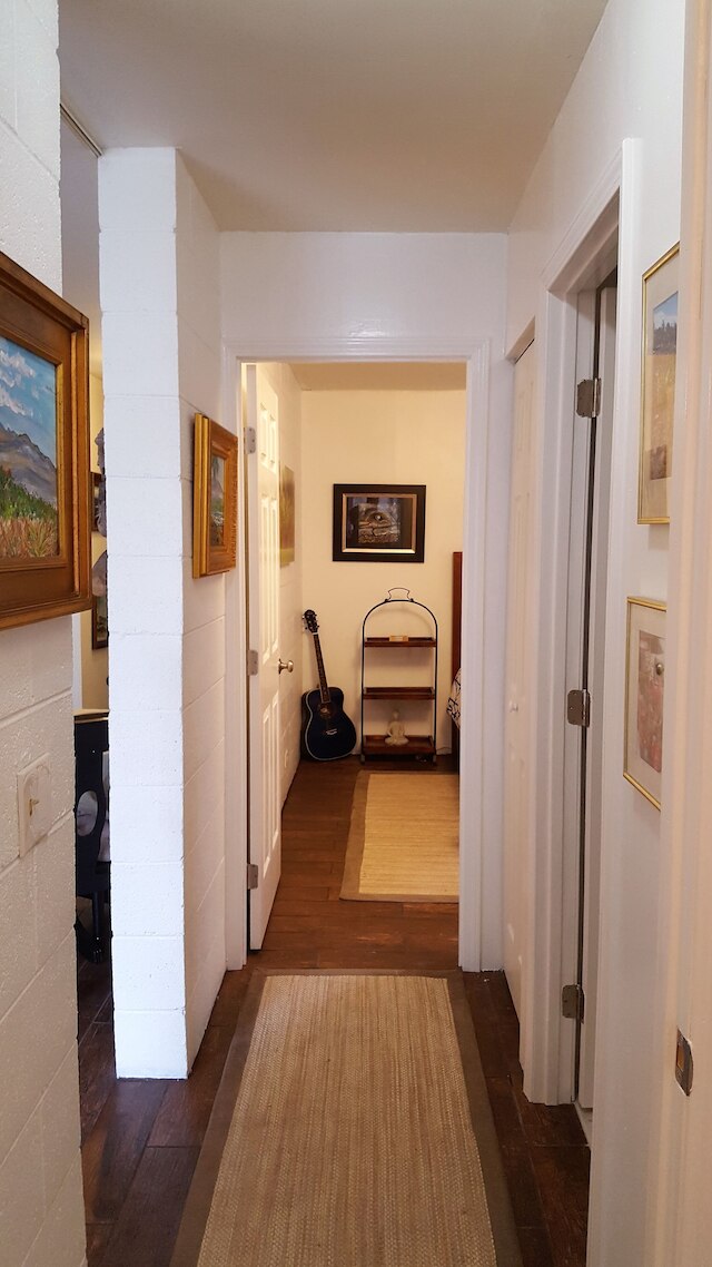 マルヒア カハカイ 2 ベッドルーム コンド バイ レッドオーニング