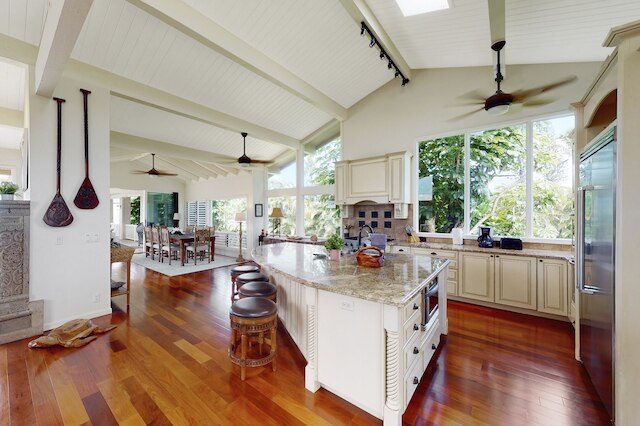 プナヘレ 3 ベッドルーム ホーム バイ レッドオーニング