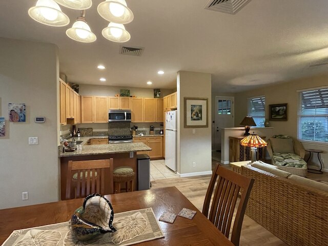 ニヒラニ 11a 2 ベッドルーム コンド バイ レッドオーニング