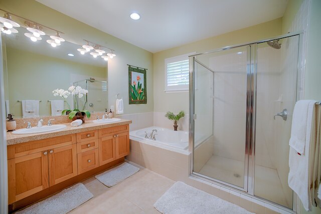 ハレクラカイ アット ニヒラニ プリンスビル 2 ベッドルーム コンド バイ レッドオーニング