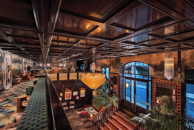 ザ アイヴンズ オートグラフ コレクション