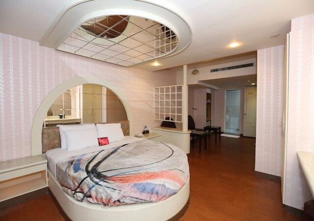 Midi Motel Tainan Branch