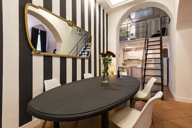 ラグジュアリー ラージ ロフト、ダンテ ハウス、トップ ロケーション