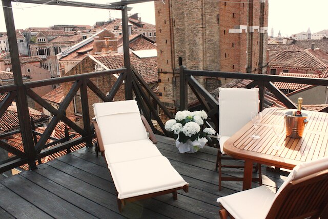 カ マルヴァシア テラス