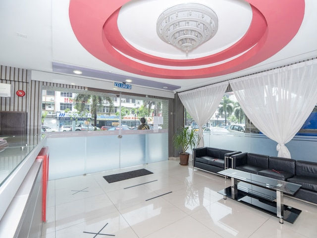 ホテル O ステイ イン