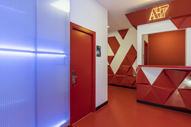 アート セブン ホステル カプセルズ