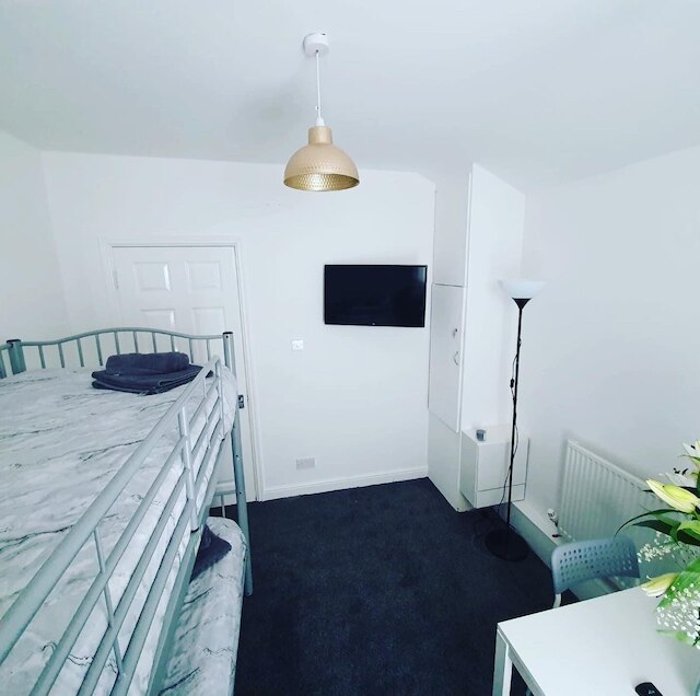 アンフィールド アパートメンツ