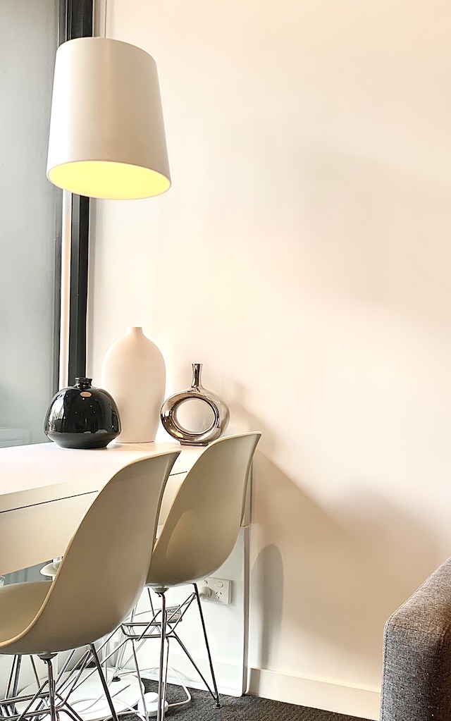 レアディセット アパートメンツ オン リトル コリンズ