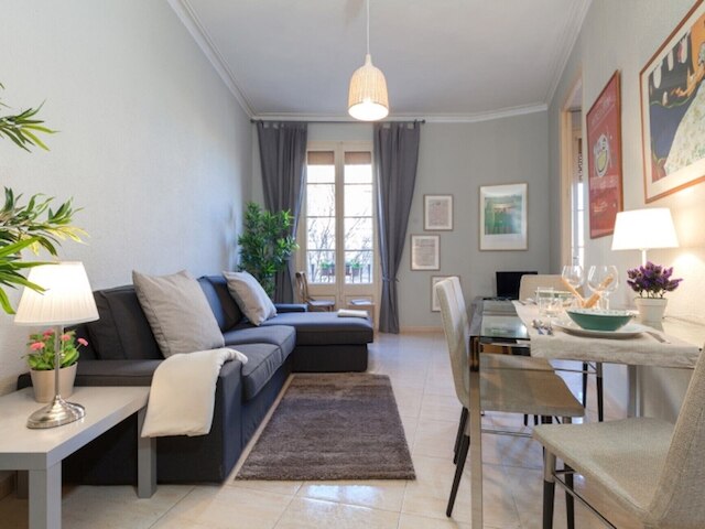 サン アントニ アパートメンツ