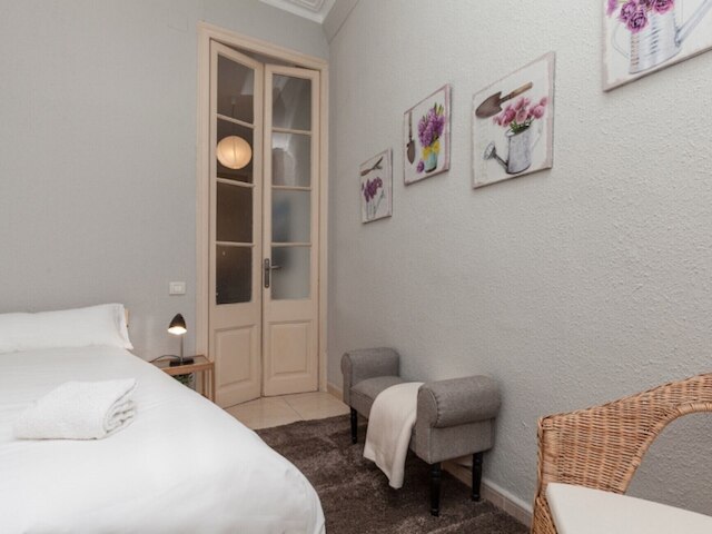 サン アントニ アパートメンツ