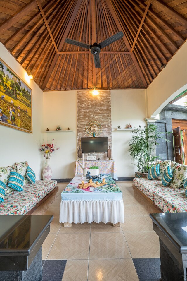 ヴィラ ミア アンド スパ