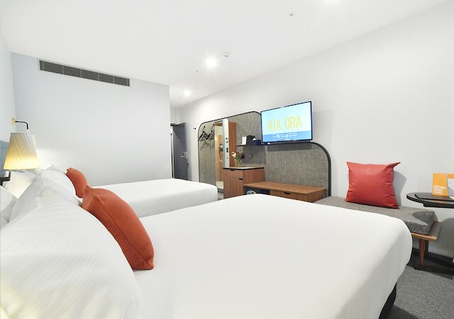 スディマ オークランド シティ