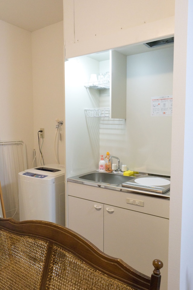 ミニホテル新宿フロント 201