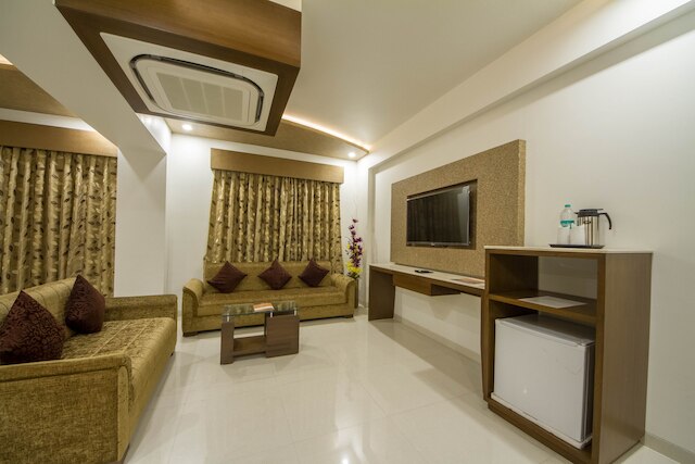 ザ グランド ヴィナヤック ホテル