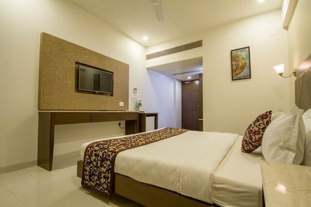 ザ グランド ヴィナヤック ホテル