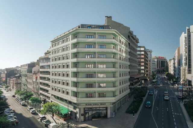 ペスターナ リスボア ビィンテージ シティ センター スイーツ