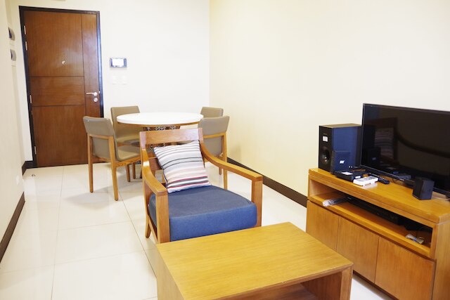 8 ニュータウン ブールバード