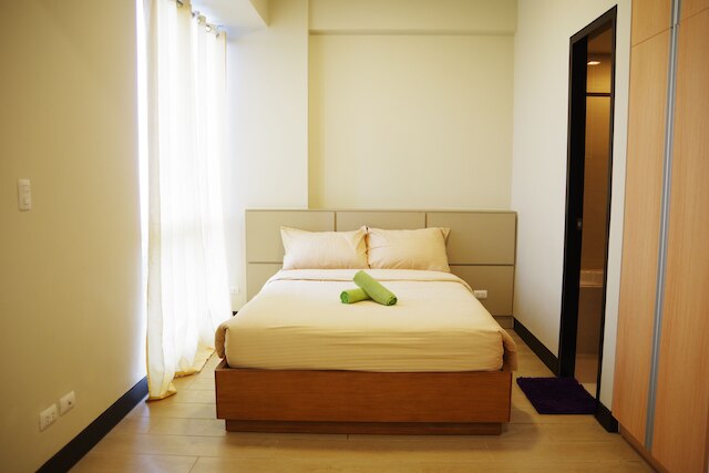 8 ニュータウン ブールバード