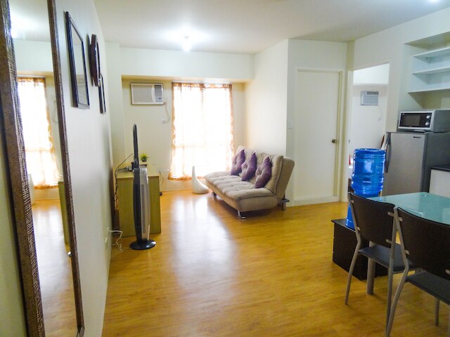 アヴダ タワーズ セブ タワー 1