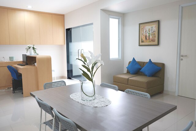 ウルームズ セナヤン